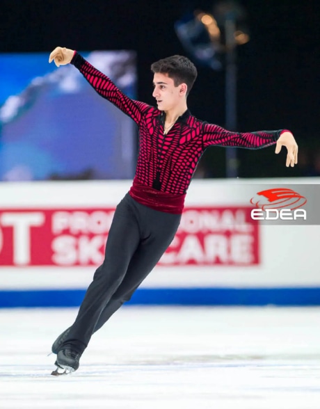 Ice Gallery Skates U.S.